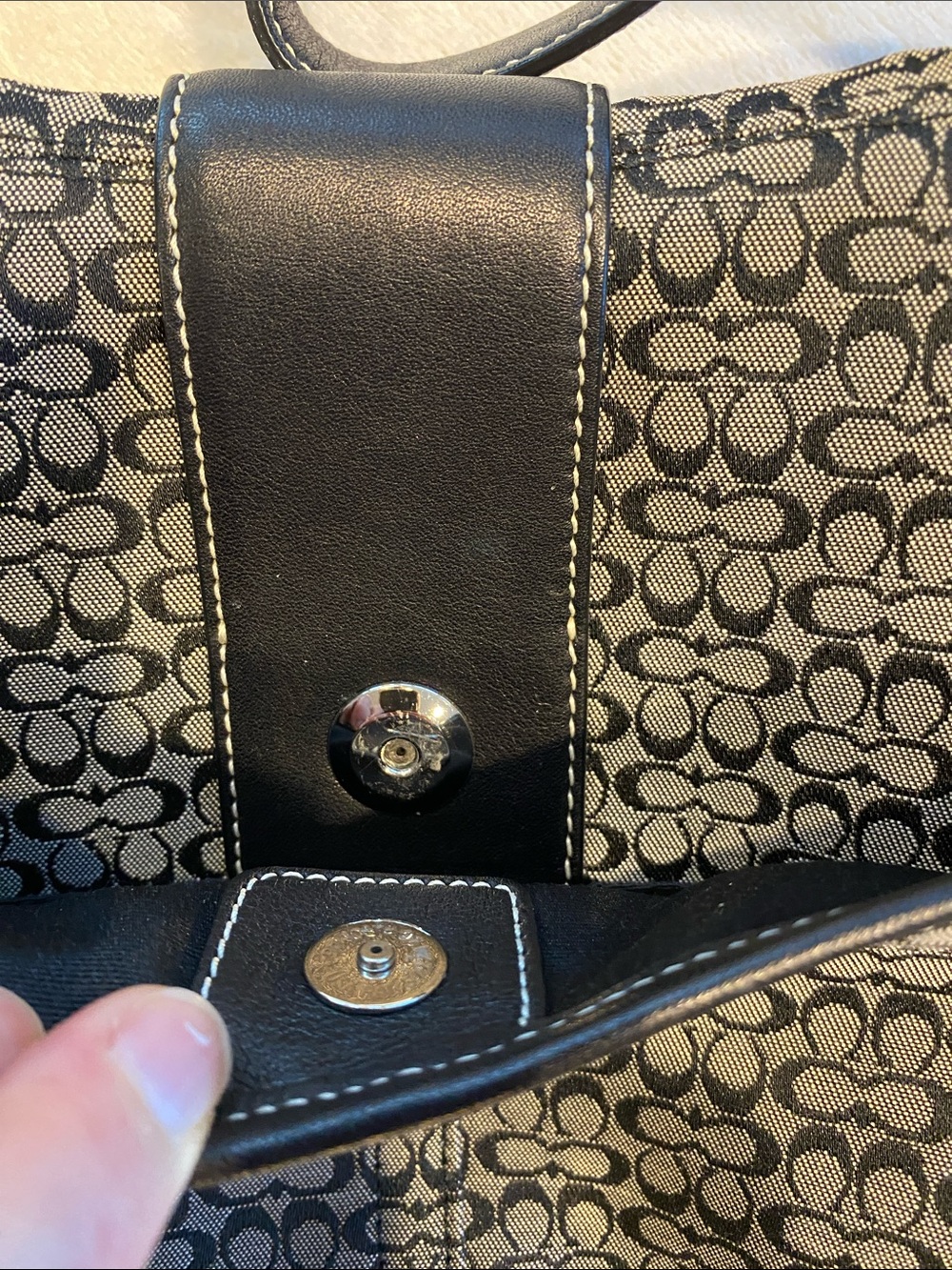 COACH Soho Signature Canvas Shoulder Bag Black Leather Silver Buckle Medium Size - Picture 12 of 17